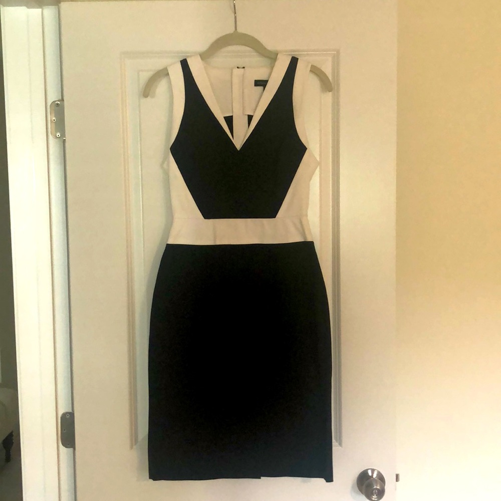 Banana Republic black and white dress